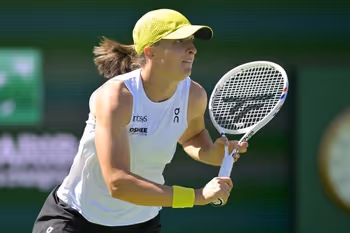 Person, Clothing, Hat