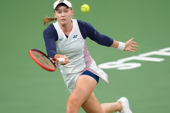 Person, Clothing, Hat