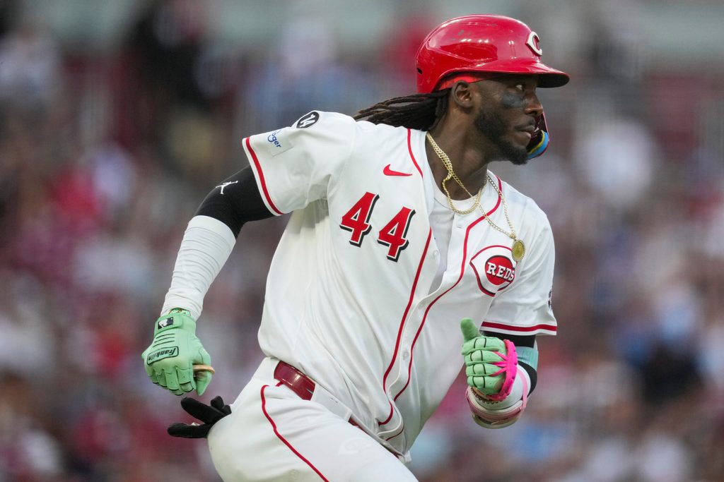Jun 25, 2025; Cincinnati, Ohio, USA; Cincinnati Reds shortstop Elly De La Cruz singles against the New York Yankees in the fourth inning at Great American Ball Park. Mandatory Credit: Aaron Doster-Imagn Images