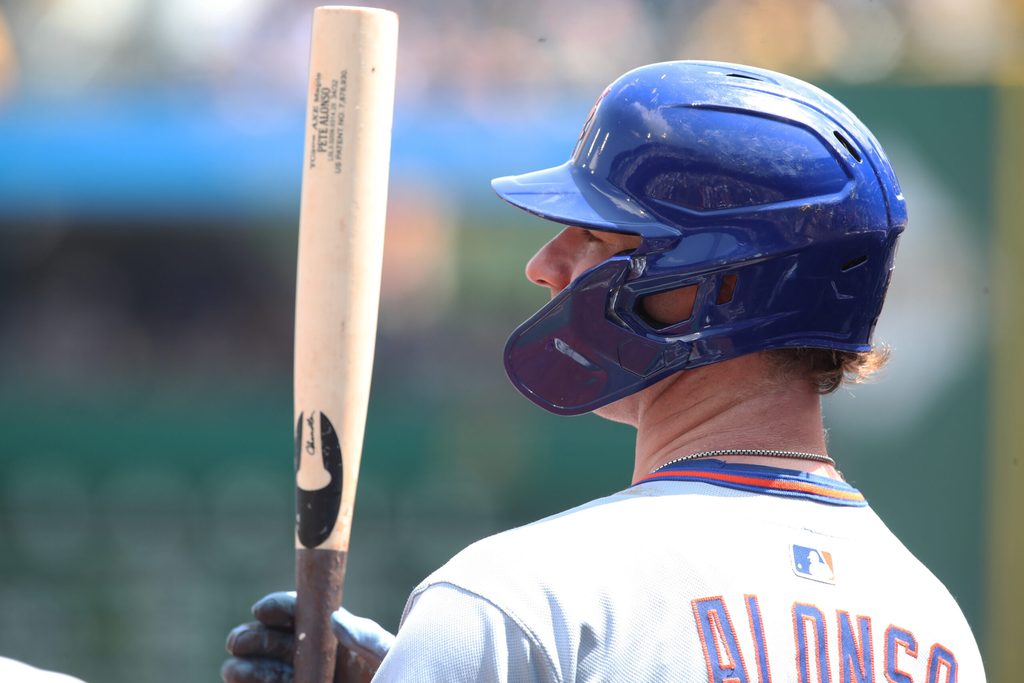 Jun 29, 2025; Pittsburgh, Pennsylvania, USA;  New York Mets first baseman Pete Alonso (20) in the on deck circle against the Pittsburgh Pirates during the fourth inning at PNC Park. Mandatory Credit: Charles LeClaire-Imagn Images