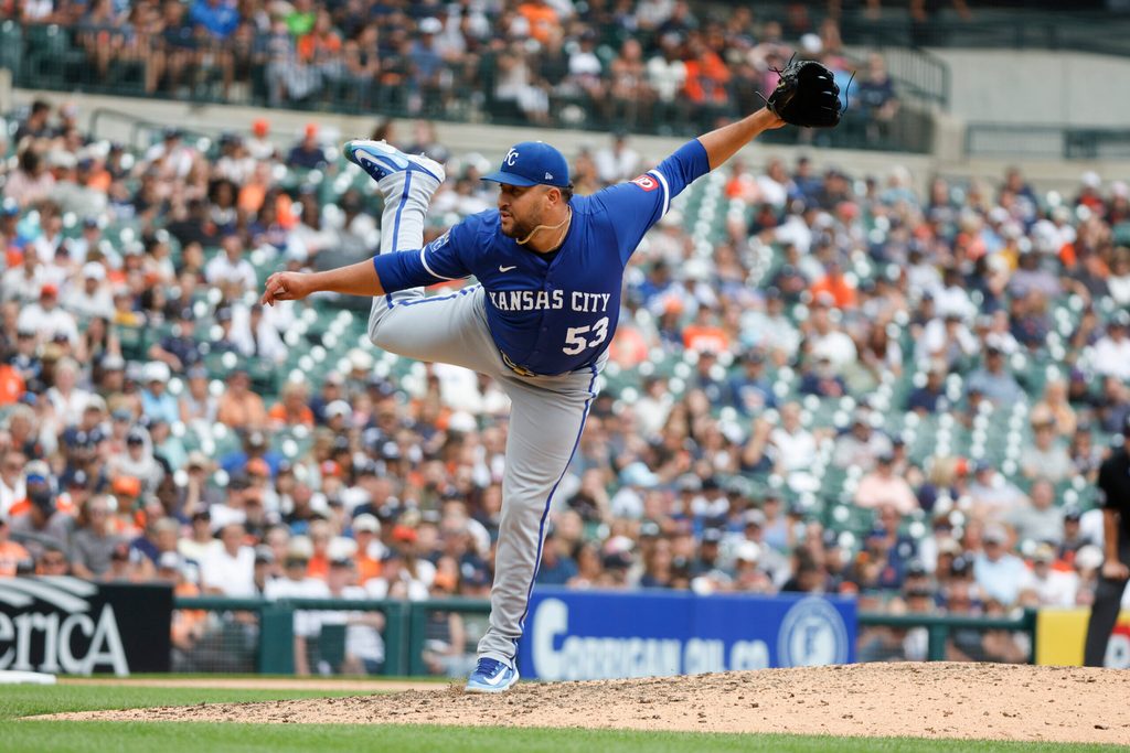 Aug 24, 2025; Detroit, Michigan, USA; Kansas City Royals pitcher Carlos Estévez (53) throws during the ninth inning against the Detroit Tigers at Comerica Park. Mandatory Credit: Brian Bradshaw Sevald-Imagn Images