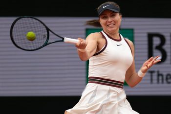 May 26, 2025; Paris, FR; Paula Badosa of Spain returns a shot during her match against Naomi Osaka of Japan on day two at Roland Garros Stadium. Mandatory Credit: Susan Mullane-Imagn Images