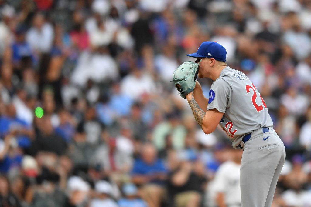 Jul 26, 2025; Chicago, Illinois, USA; Chicago Cubs starting pitcher Cade Horton (22) prepares to pitch during the third inning against the Chicago White Sox at Rate Field. Mandatory Credit: Patrick Gorski-Imagn Images