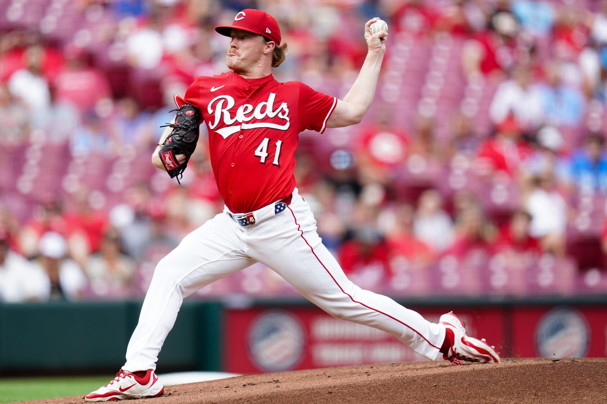 Cincinnati Reds pitcher Andrew Abbott (41) delivers a pitch in the first inning during a MLB game between the Cincinnati Reds and Philadelphia Phillies, Monday, Aug. 11, 2025, at Great American Ball Park in downtown Cincinnati.