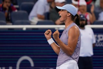 Iga Swiatek celebrates her victory after her Women's Singles Finals match against Jasmine Paolini at the Cincinnati Open in Mason, Ohio on Monday August 18, 2025. Swiatek beat Paolini 7-5, 6-4.