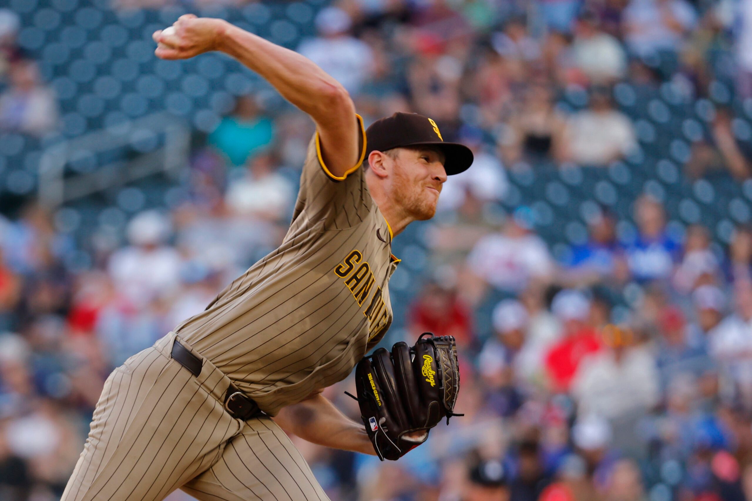 Aug 30, 2025; Minneapolis, Minnesota, USA; San Diego Padres starting pitcher Nick Pivetta (27) throws to the Minnesota Twins in the second inning at Target Field. Mandatory Credit: Bruce Kluckhohn-Imagn Images