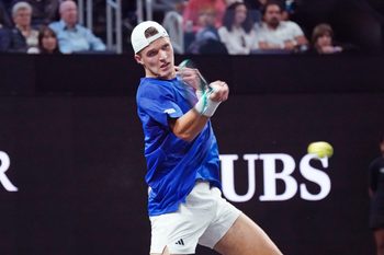 Sep 21, 2025; San Francisco, CA, USA;   Team Europe player Jakub Mensik returns a shot against Team World player Alex de Minaur during the Laver Cup at Chase Center. Mandatory Credit: David Gonzales-Imagn Images