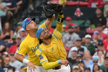 Sep 27, 2025; Boston, Massachusetts, USA; Boston Red Sox first baseman Nathaniel Lowe (37) and catcher Carlos Narvaez (75) track down a popup during the fifth inning against the Detroit Tigers at Fenway Park. Mandatory Credit: Bob DeChiara-Imagn Images