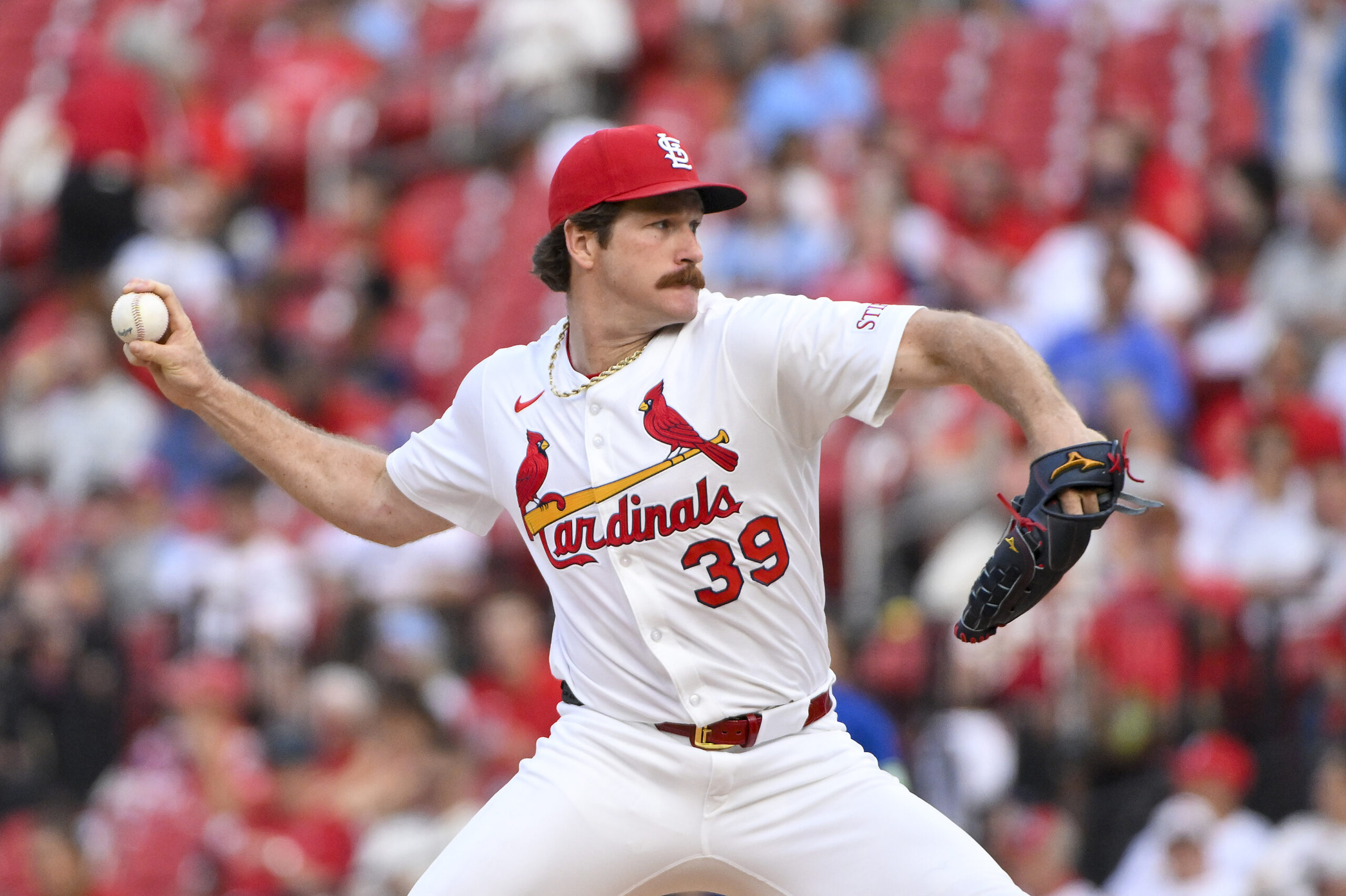Jun 10, 2025; St. Louis, Missouri, USA;  St. Louis Cardinals starting pitcher Miles Mikolas (39) pitches against the Toronto Blue Jays during the second inning at Busch Stadium. Mandatory Credit: Jeff Curry-Imagn Images