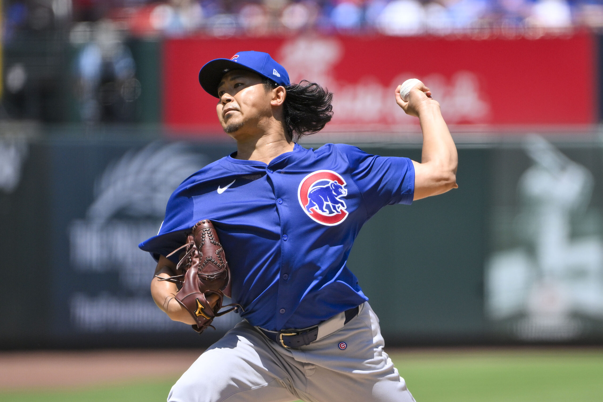 Jun 26, 2025; St. Louis, Missouri, USA;  Chicago Cubs starting pitcher Shota Imanaga (18) pitches against the St. Louis Cardinals during the second inning at Busch Stadium. Mandatory Credit: Jeff Curry-Imagn Images