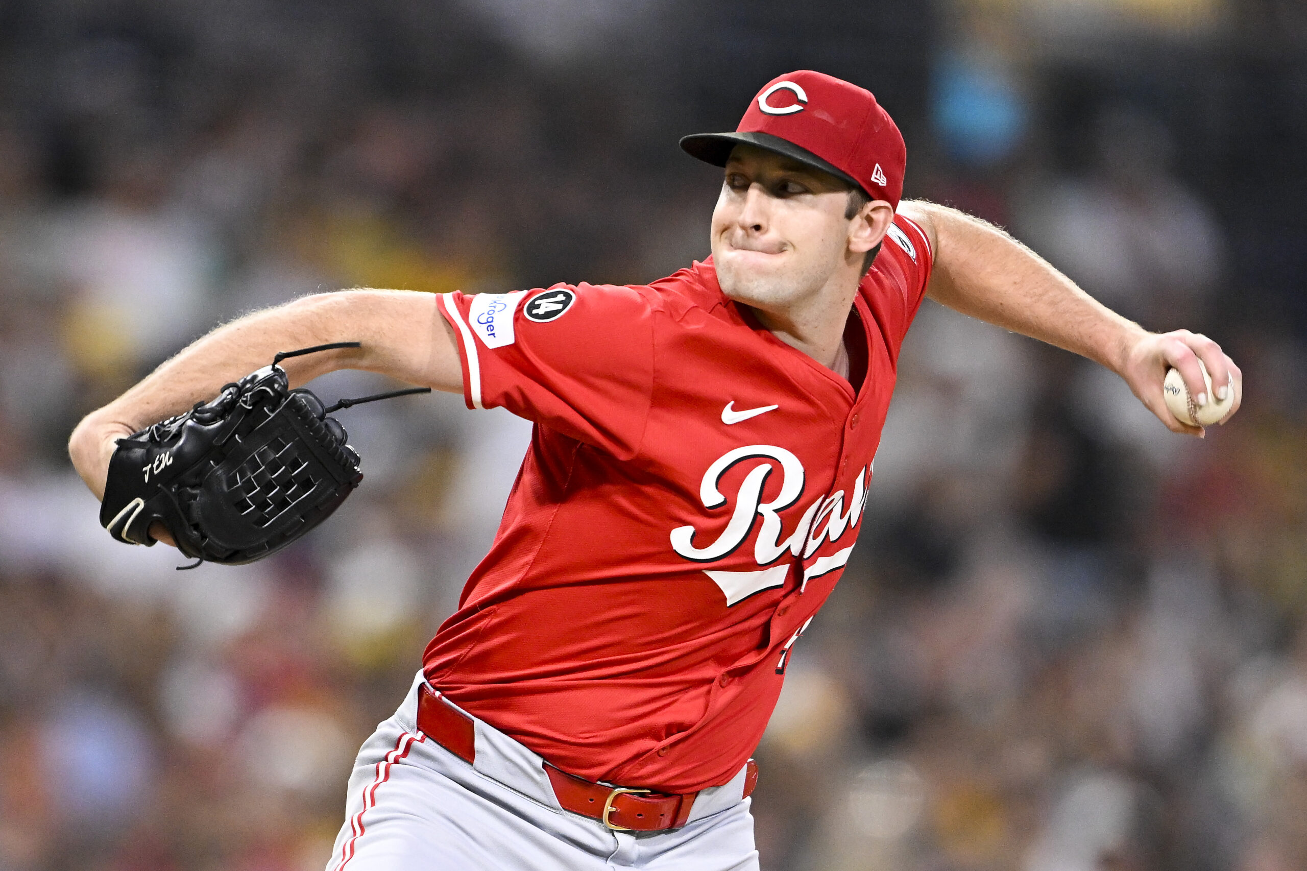 Sep 8, 2025; San Diego, California, USA; Cincinnati Reds starting pitcher Nick Lodolo (40) delivers during the second inning against the San Diego Padres at Petco Park. Mandatory Credit: Denis Poroy-Imagn Images